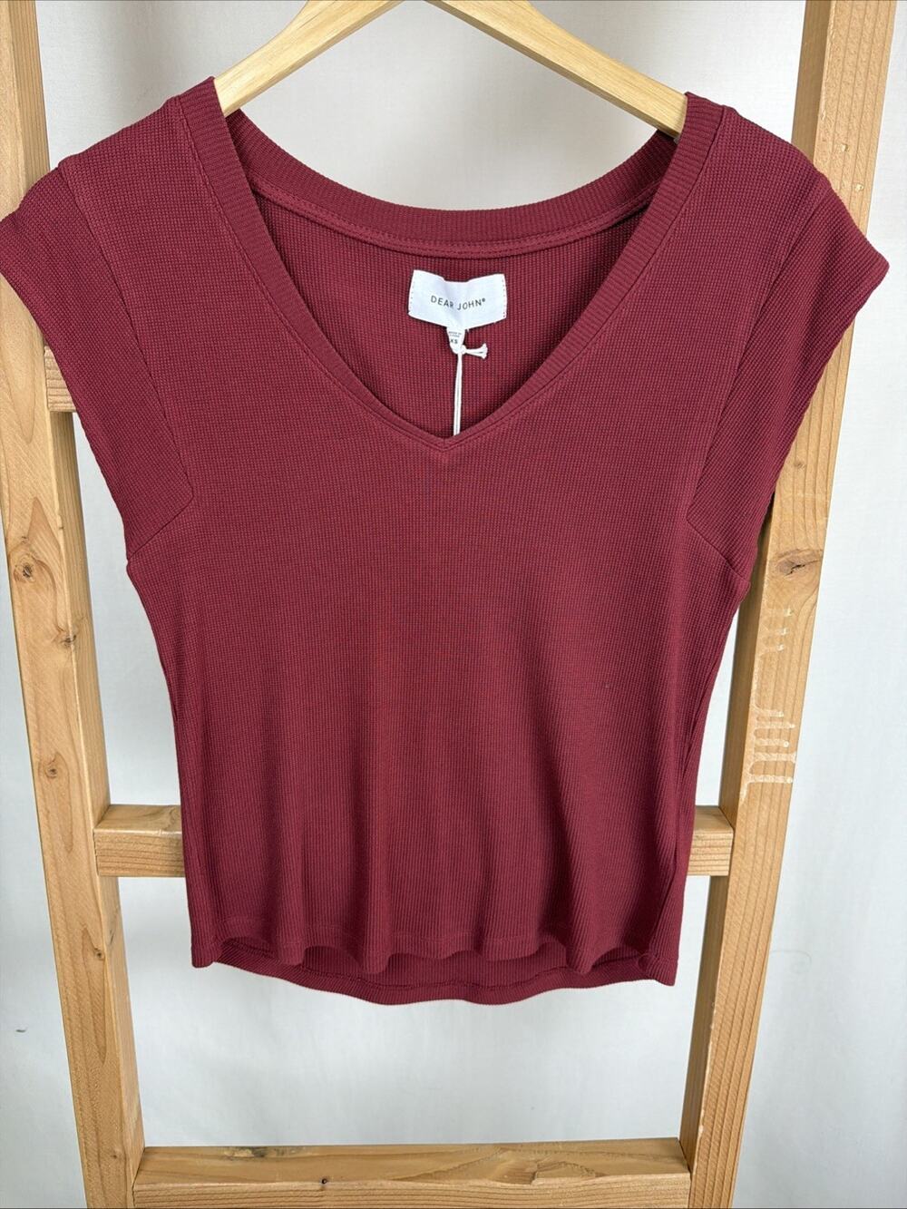 NWT Dear John URI Maroon V Neck Ribbed Capped Sleeves Top #1101 Size XS